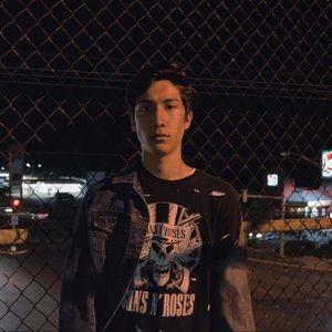 Meet your Posher, Luis